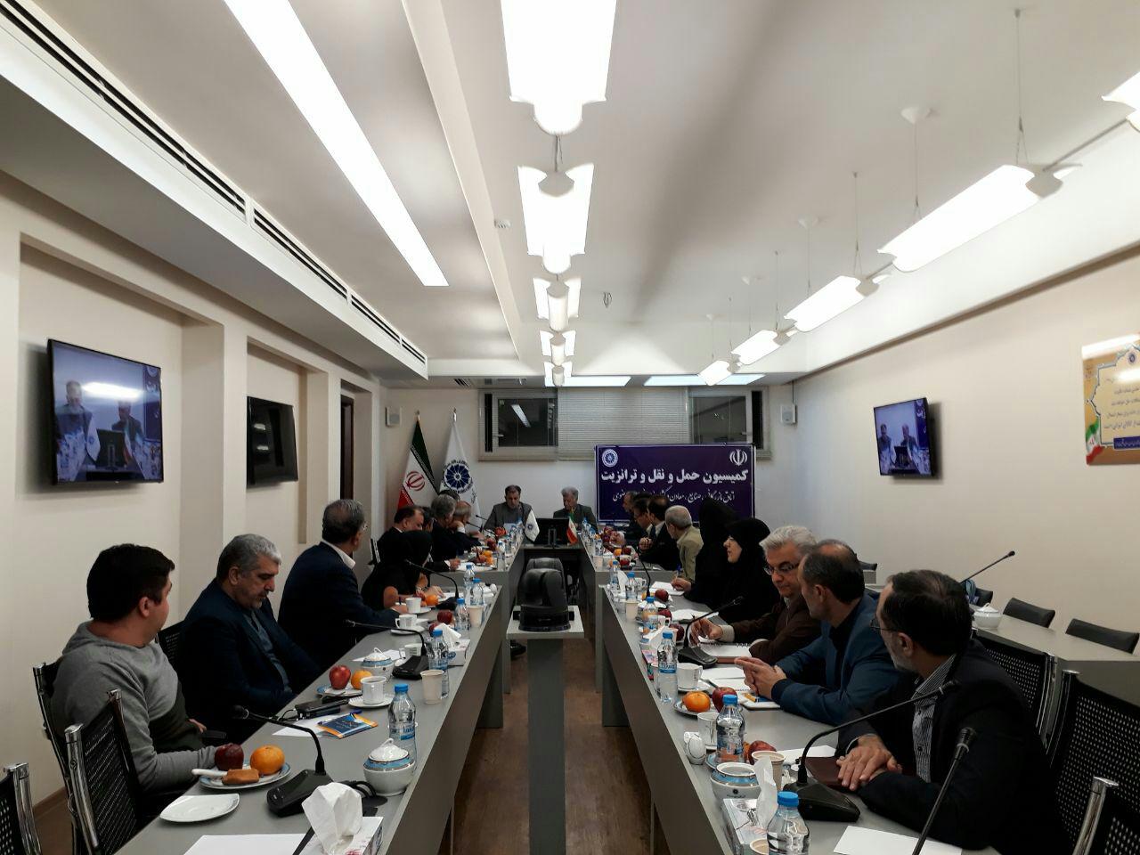 در کمیسیون حمل و نقل و ترانزیت اتاق مشهد بررسی شد: چالشها و مشکلات قاچاق مواد مخدر برای ترانزیت و حمل و نقل تجاری ایران در کمیسیون حمل و نقل و ترانزیت اتاق مشهد بررسی شد: چالشها و مشکلات قاچاق مواد مخدر برای ترانزیت و حمل و نقل تجاری ایران